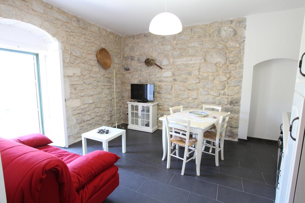 Reusia Holiday Home راغوزا الغرفة الصورة
